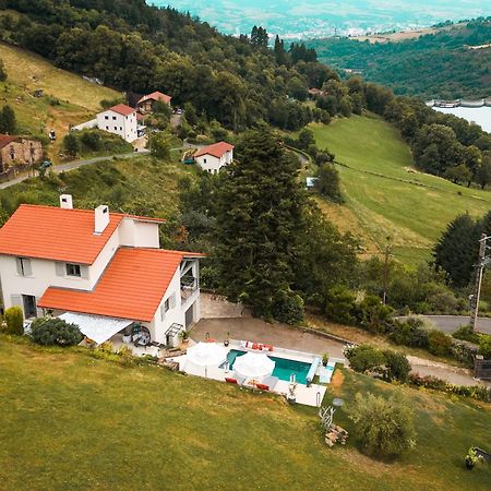 Les Terrasses Du Pilat Apartment La Valla-en-Gier Bagian luar foto