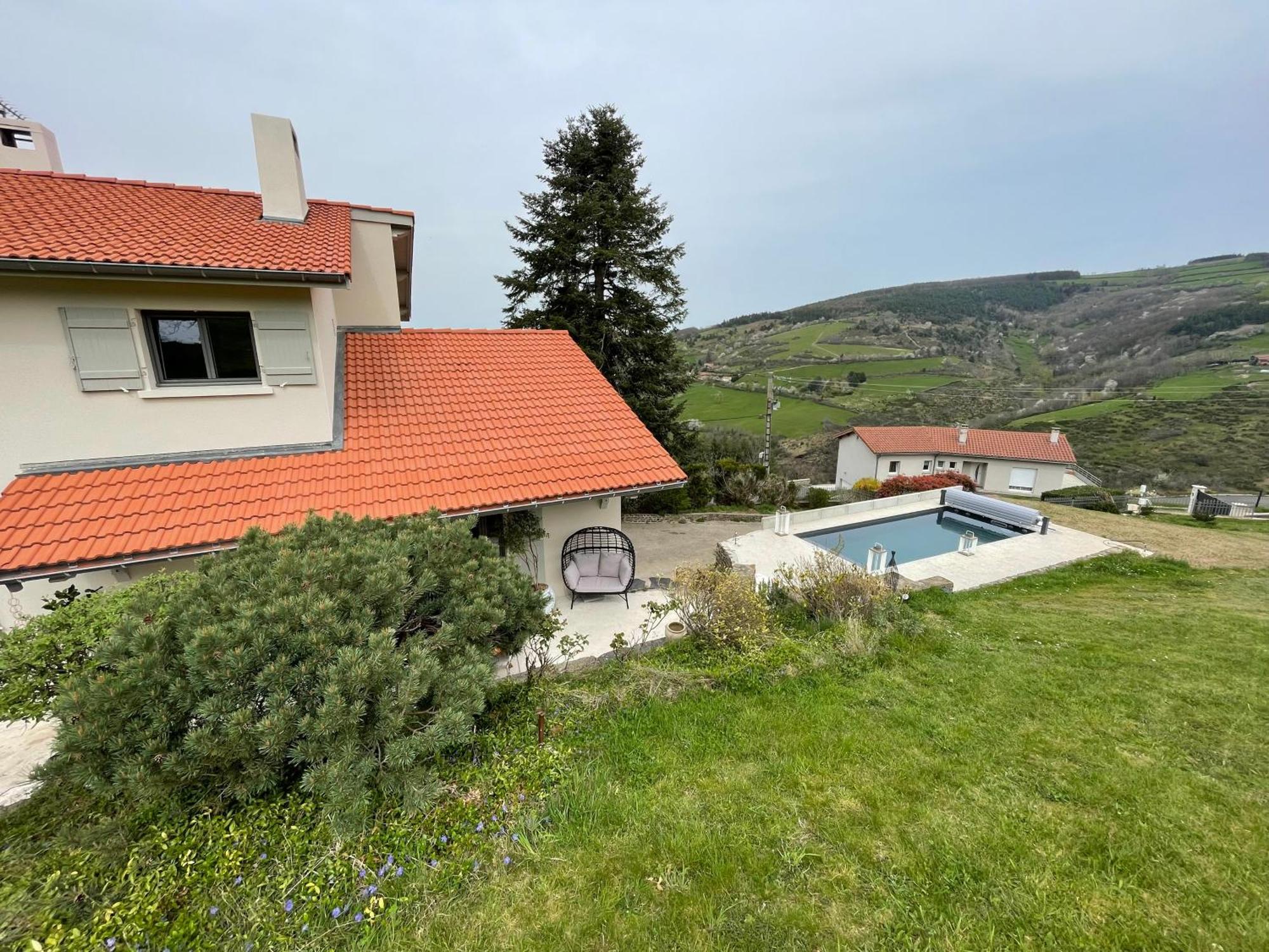 Les Terrasses Du Pilat Apartment La Valla-en-Gier Bagian luar foto