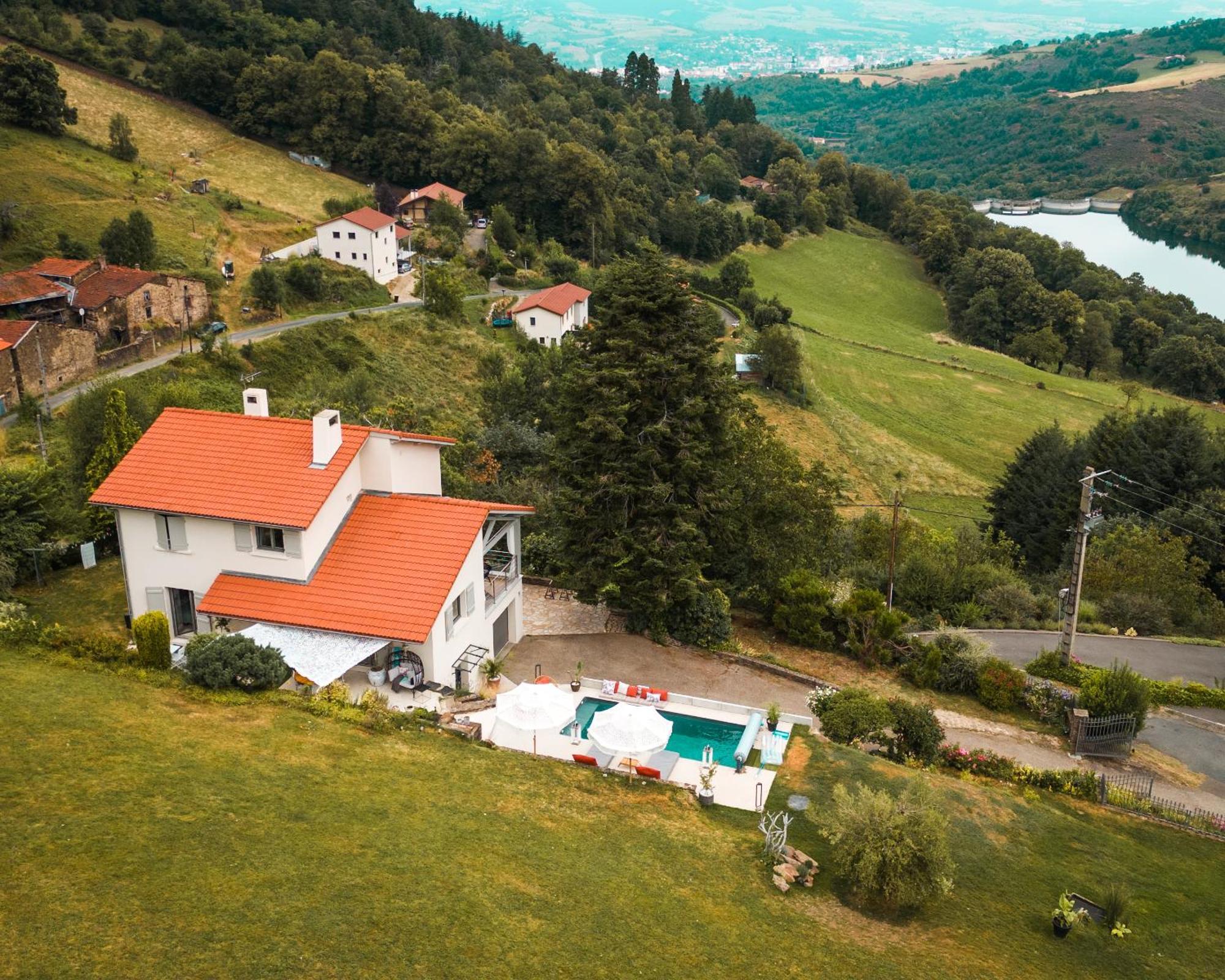 Les Terrasses Du Pilat Apartment La Valla-en-Gier Bagian luar foto